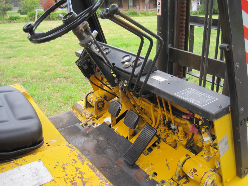 KOMATSU FG45 FORKLIFT