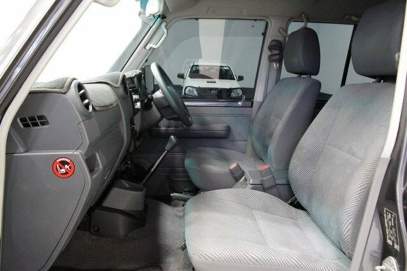 2012 TOYOTA LANDCRUISER GXL (4x4) VDJ76R MY12 UPDATE