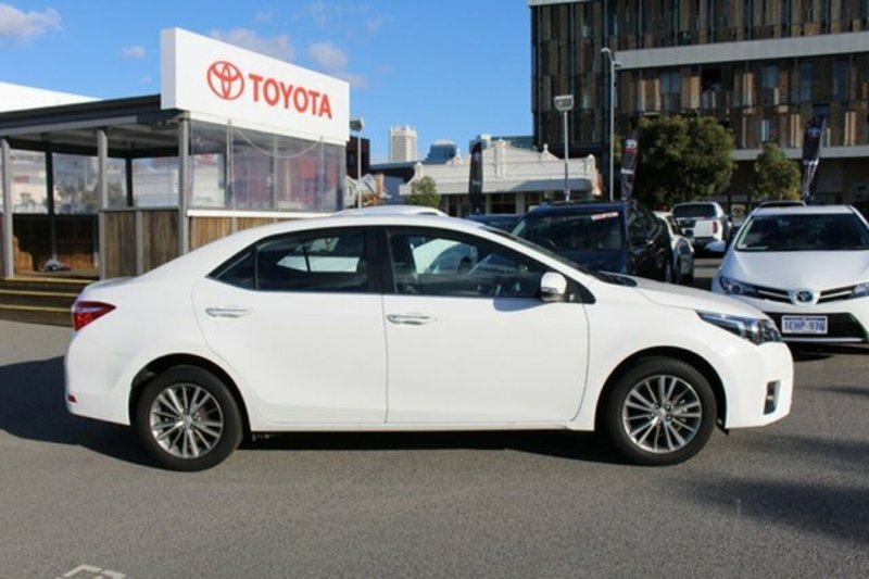2014 TOYOTA COROLLA ZR ZRE172R