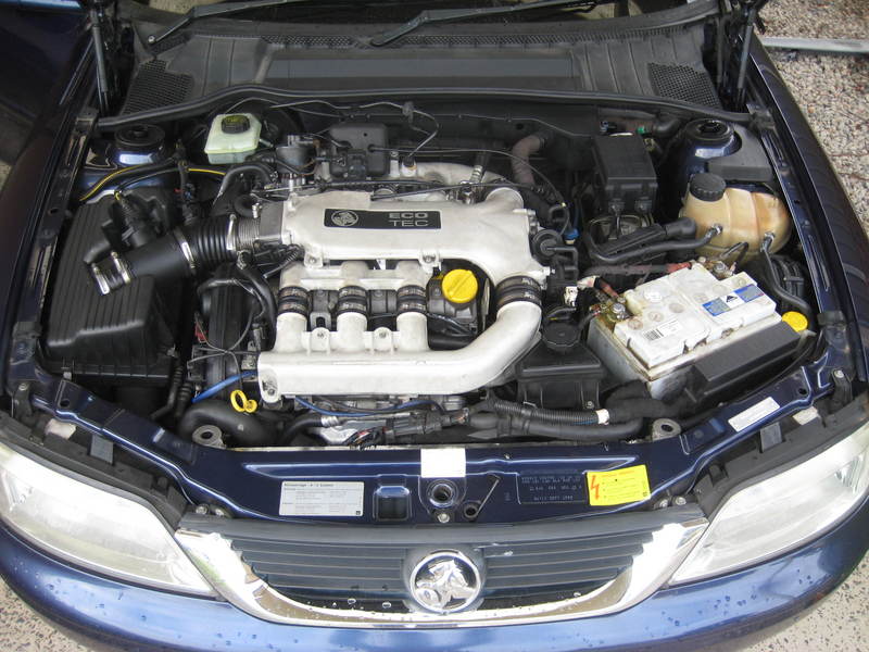 2000 HOLDEN VECTRA CD JSII