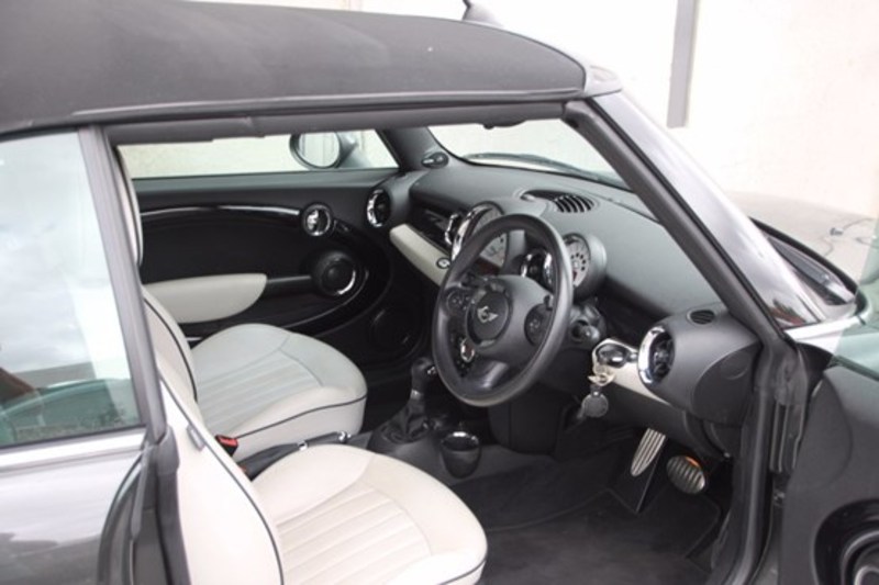 2011 MINI CABRIO COOPER S R57 LCI
