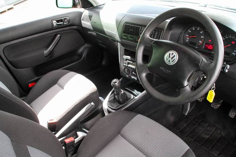 2003 VOLKSWAGEN GOLF 1.6 GENERATION