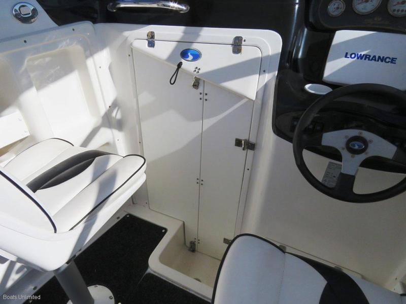 Haines Signature 632f WALK AROUND BIG VOLUME BOAT GREAT FISHING N FAMILY