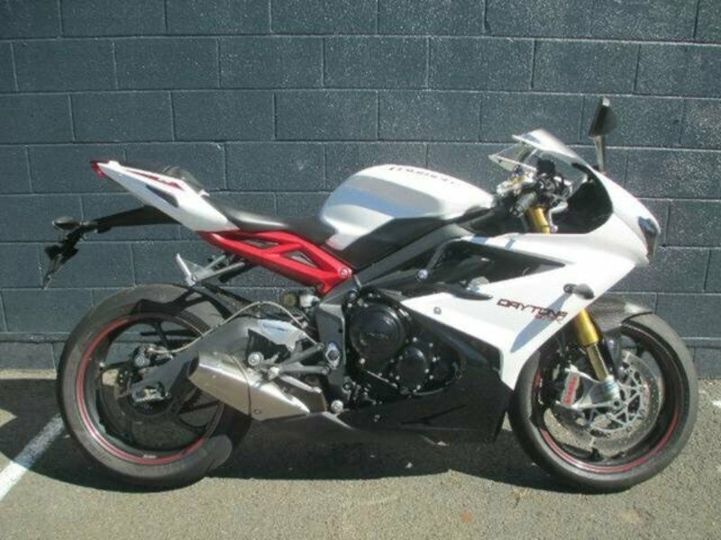 2013 TRIUMPH DAYTONA 675 R ROAD