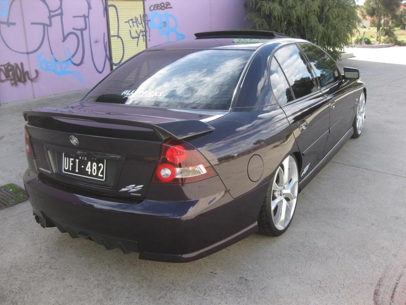 2004 HOLDEN COMMODORE SS VYII