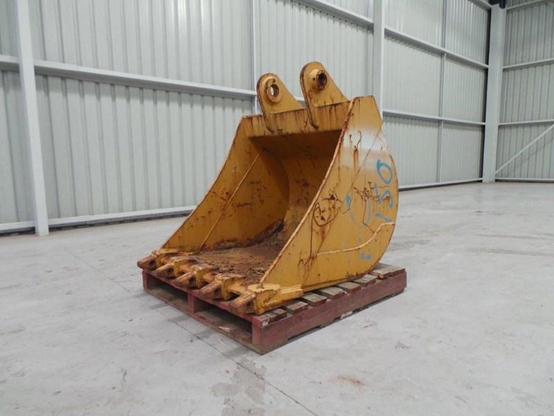 2017 WORKMATE 1000MM BUCKET