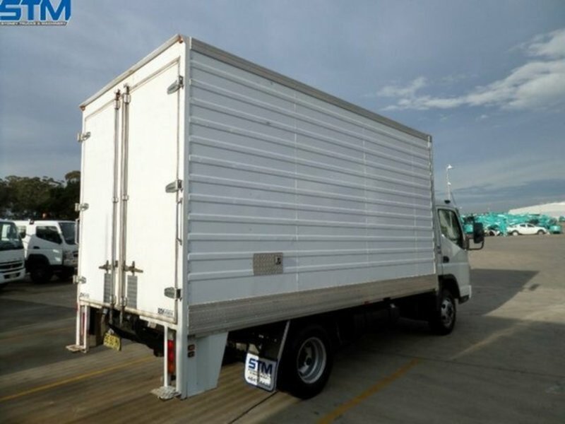 2009 MITSUBISHI FUSO FE84DE6SRFAC CANTER