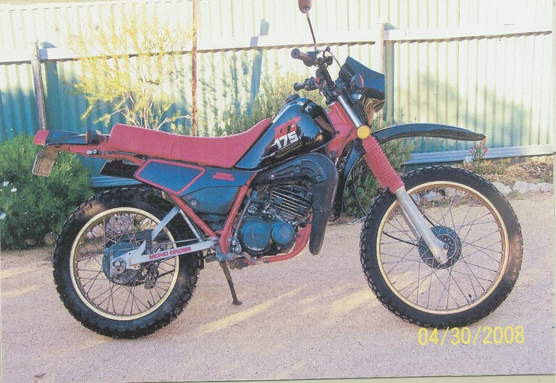 1990 YAMAHA DT 175