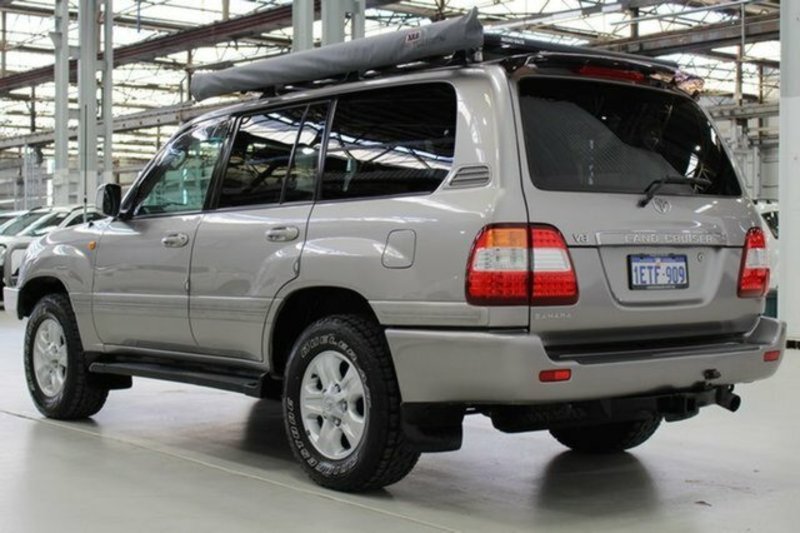 2006 TOYOTA LANDCRUISER SAHARA (4x4) UZJ100R UPGRADE