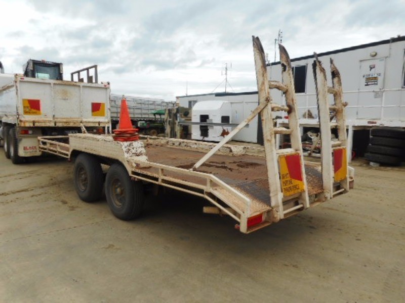 1985 Custom TagPlant(with ramps) Pig Trailer