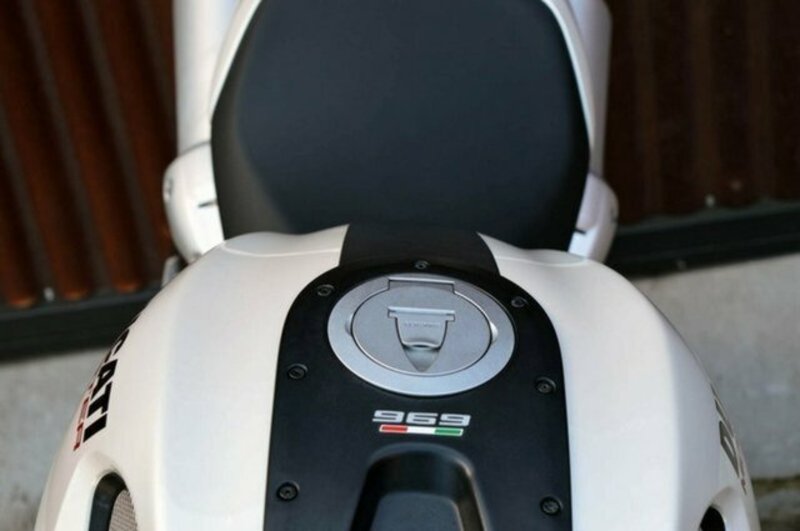 2009 DUCATI Monster 696 2009 696