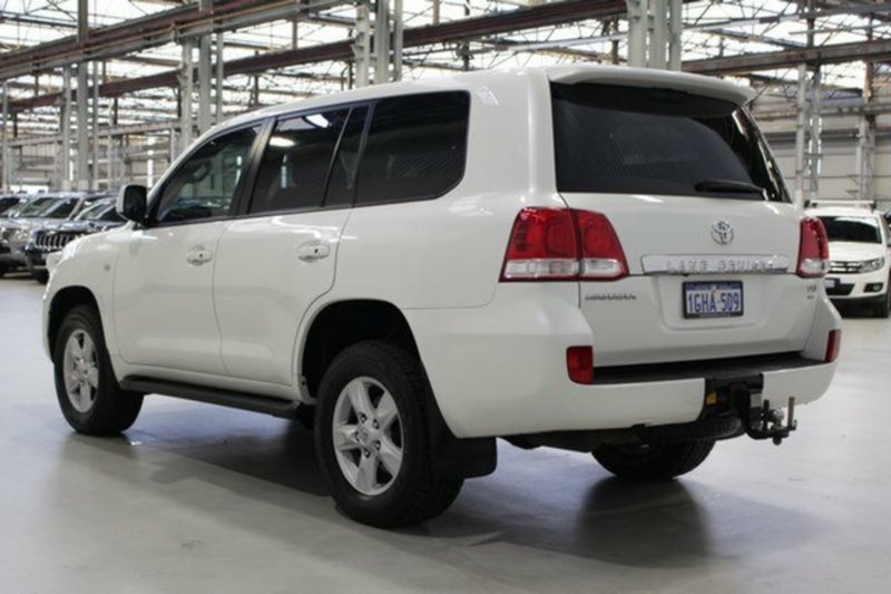 2011 TOYOTA LANDCRUISER SAHARA (4x4) UZJ200R 09 UPGRADE