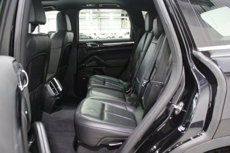 2010 PORSCHE CAYENNE S HYBRID SERIES 2