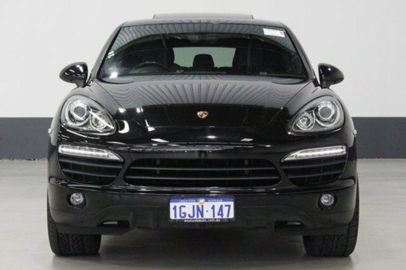 2010 PORSCHE CAYENNE S HYBRID SERIES 2