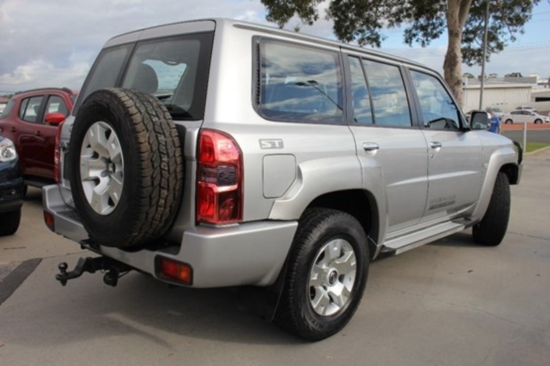 2012 NISSAN PATROL ST GU 8