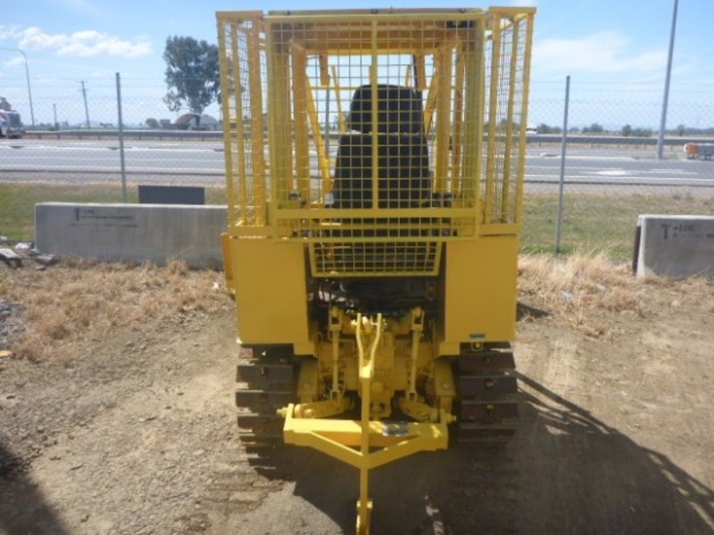 2007 East Wind Farmboss Dozer