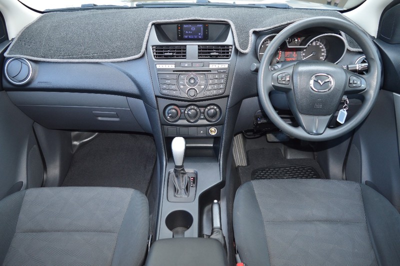 2015 MAZDA BT-50 XT HI-RIDER UP