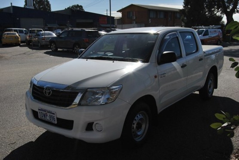 2012 TOYOTA HILUX SR DOUBLE CAB GGN15R MY12