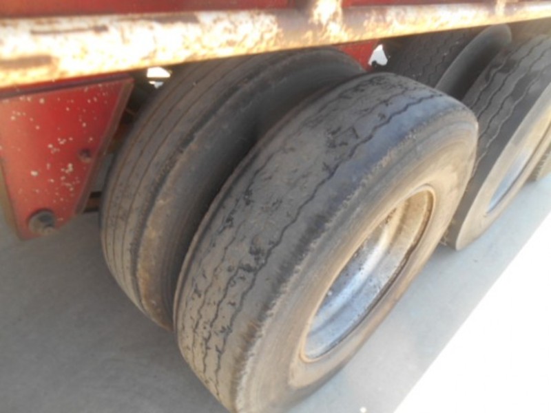 1985 Fruehauf Flat top Semi Trailer