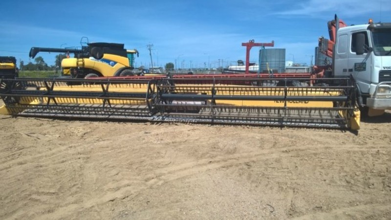 1999 NEW HOLLAND TX68 Plus TX68 Plus HarvesterHeader