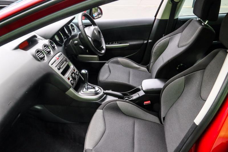 2008 PEUGEOT 308 XS HDi T7