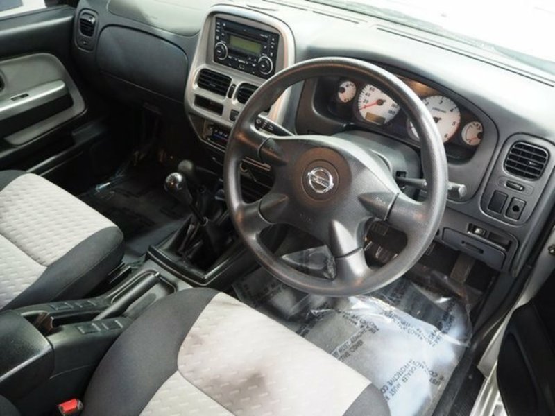 2011 NISSAN NAVARA ST-R (4x4) D22 MY08