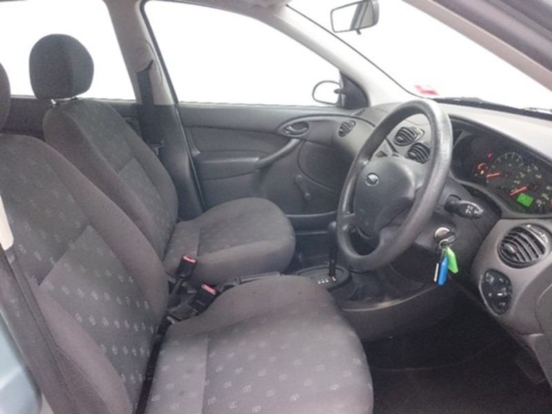 2004 FORD FOCUS CL LR