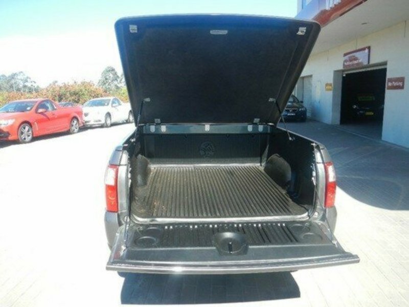 2003 HOLDEN CREWMAN CROSS 8 VYII