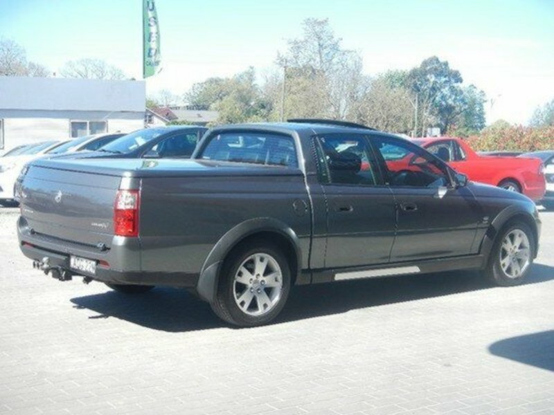 2003 HOLDEN CREWMAN CROSS 8 VYII