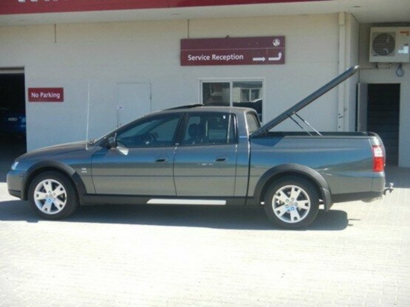 2003 HOLDEN CREWMAN CROSS 8 VYII