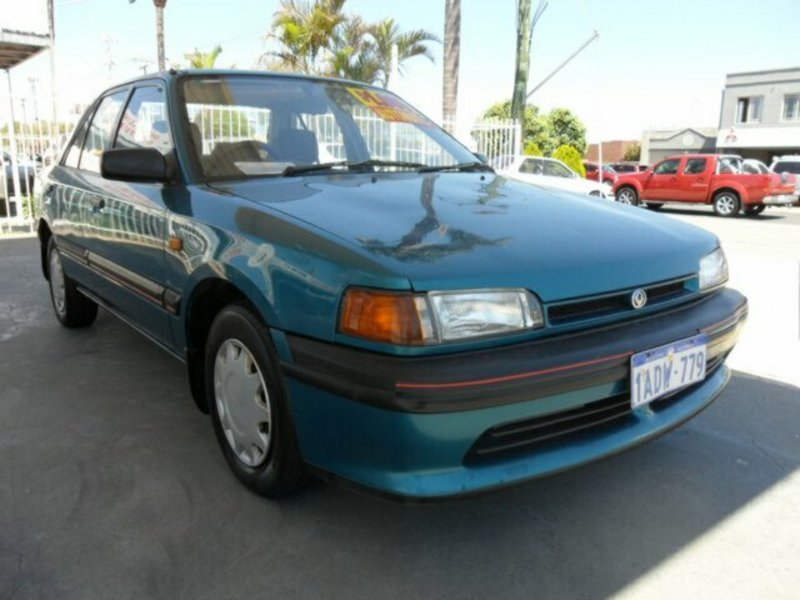 1995 MAZDA 323