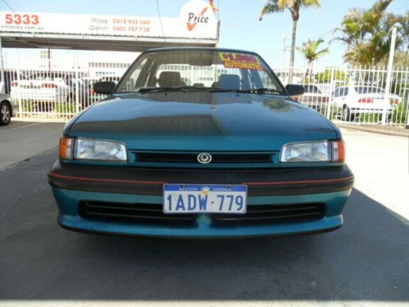 1995 MAZDA 323
