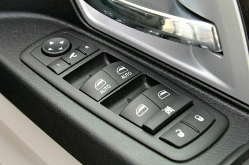 2012 CHRYSLER GRAND VOYAGER LIMITED RT MY12