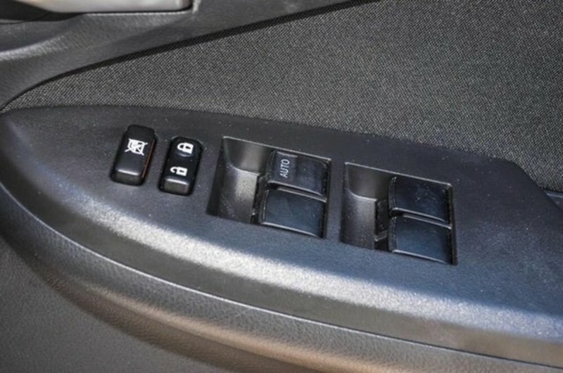2012 TOYOTA COROLLA ASCENT ZRE152R MY11