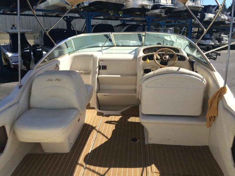 Sea Ray 245 Weekender