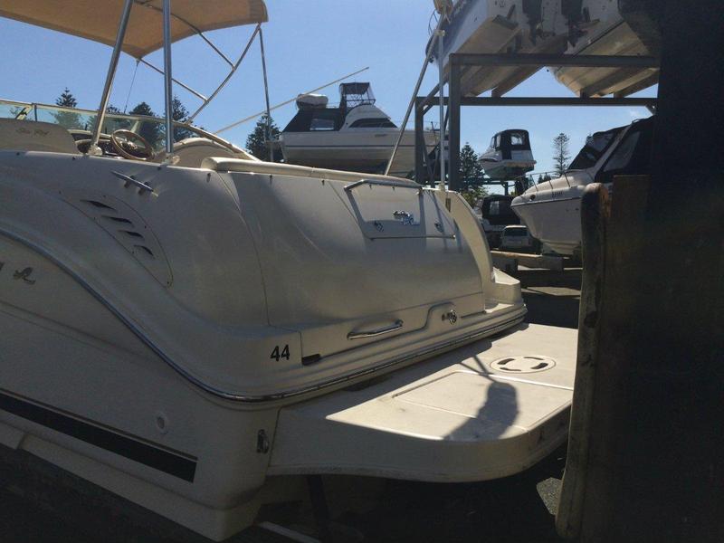 Sea Ray 245 Weekender
