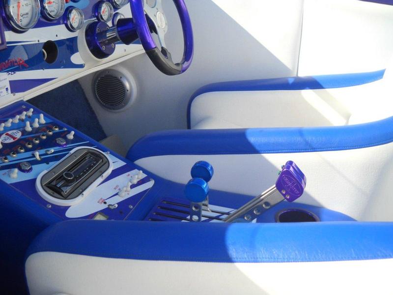 Cigarrette Offshore Racer