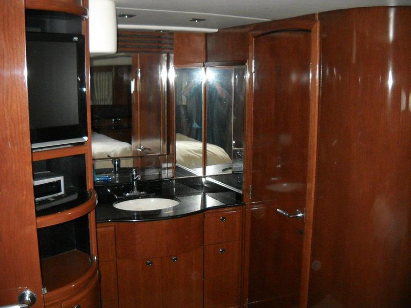Meridian 580 Pilot House