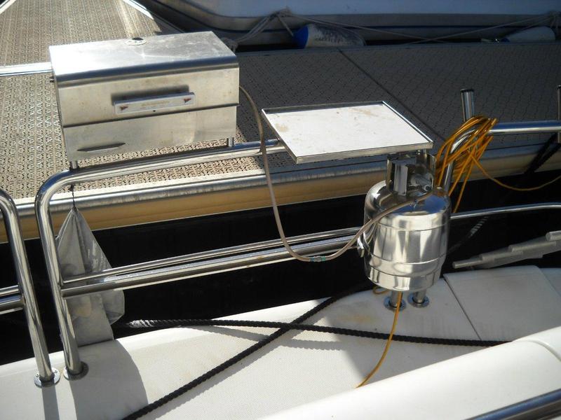 Meridian 580 Pilot House