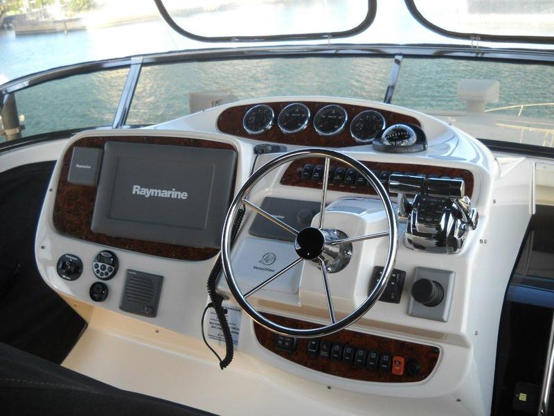 Meridian 580 Pilot House