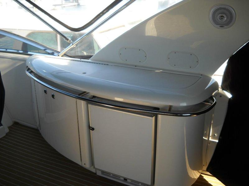 Meridian 580 Pilot House