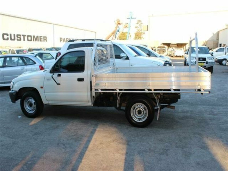 2004 TOYOTA HILUX 145 SERIES