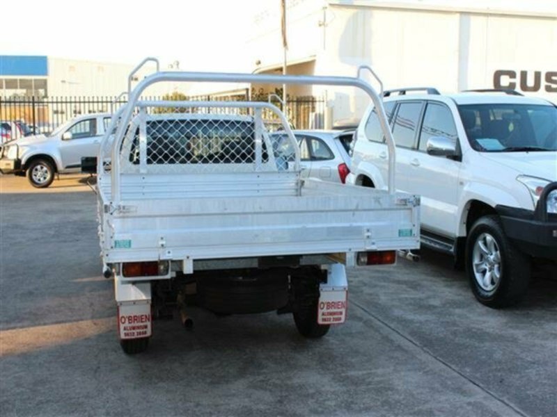 2004 TOYOTA HILUX 145 SERIES