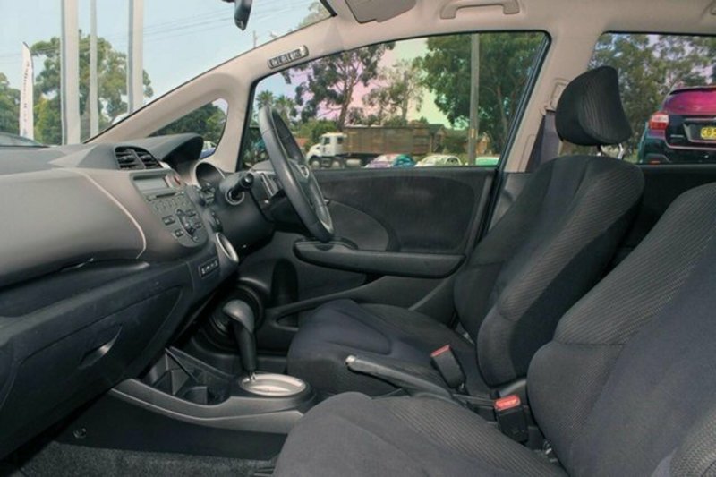 2012 HONDA JAZZ VIBE-S GE MY12