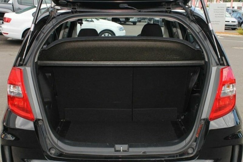 2012 HONDA JAZZ VIBE-S GE MY12