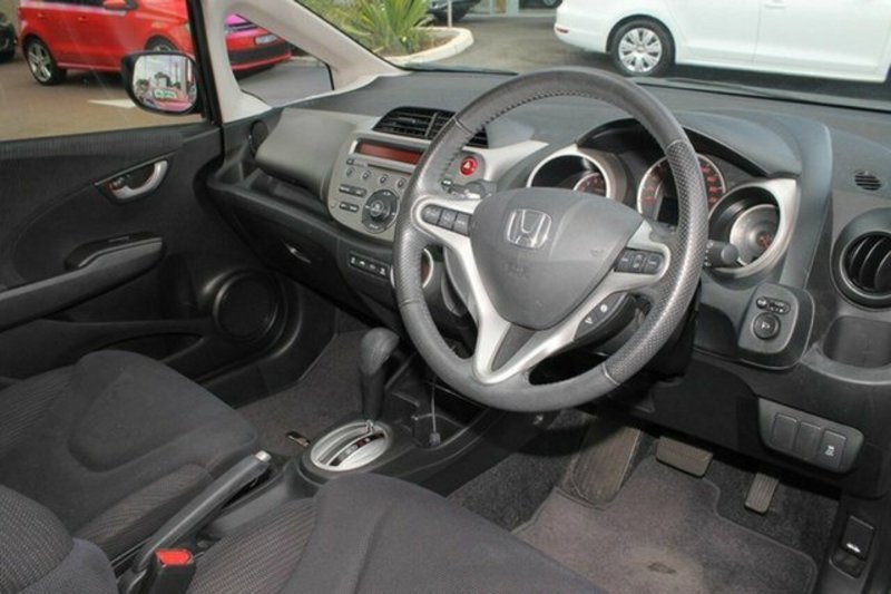 2012 HONDA JAZZ VIBE-S GE MY12