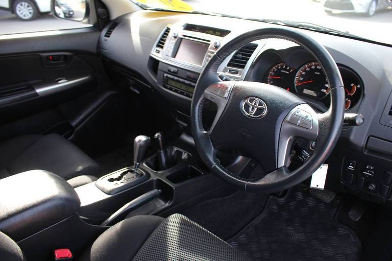 2014 TOYOTA HILUX SR5 (4x4) GGN25R MY14