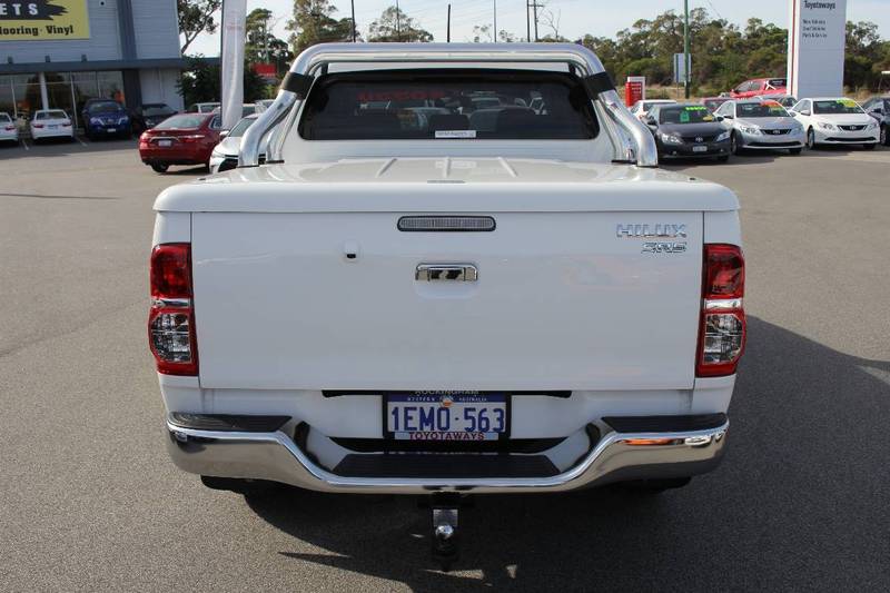 2014 TOYOTA HILUX SR5 (4x4) GGN25R MY14