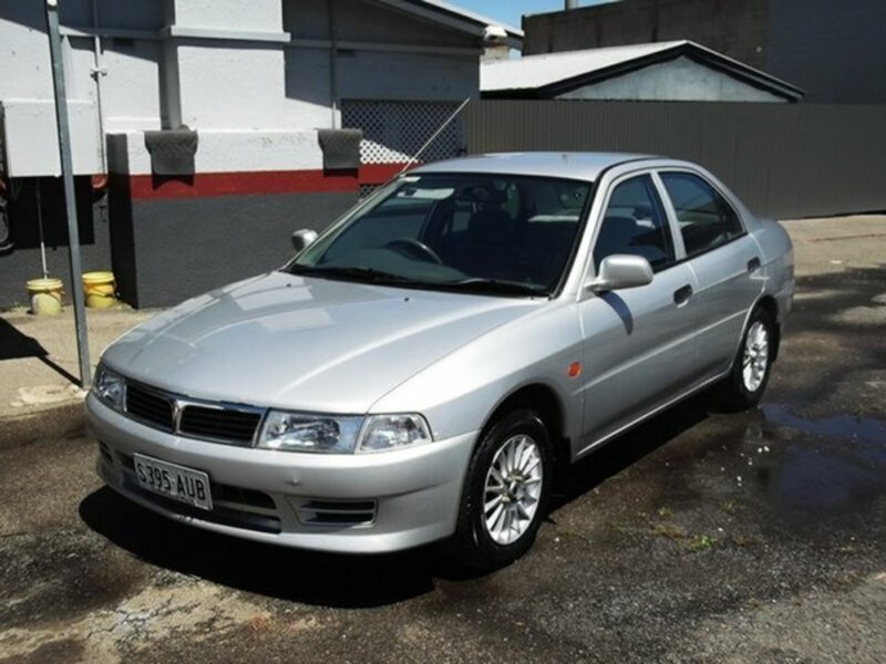 2002 MITSUBISHI LANCER GLi CE
