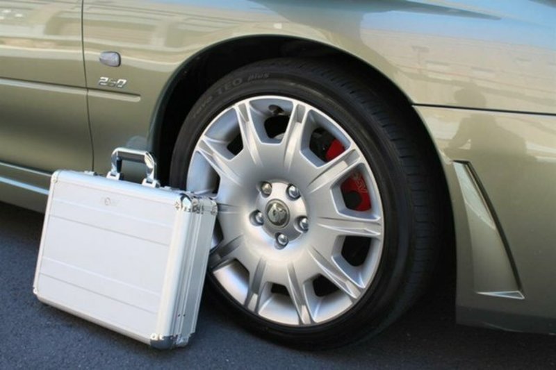 2002 HSV SENATOR Y-SERIES